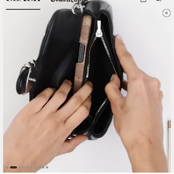 Tabby Crossbody Wristlet With Pillow Quilting - Picture 3 of 7